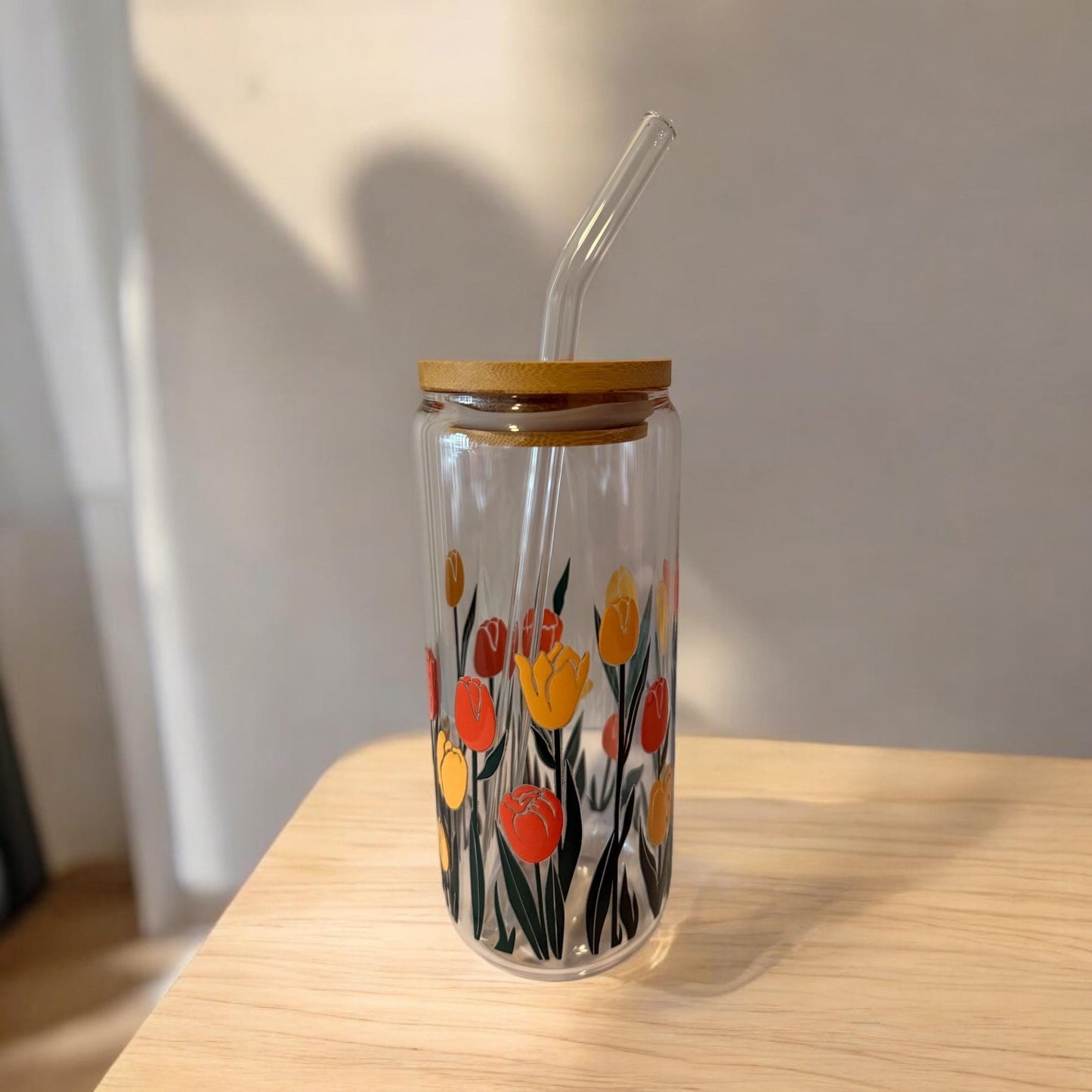 20oz. Tulip glass cup with bamboo lid and glass straw